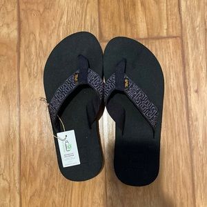 New Teva Sandal